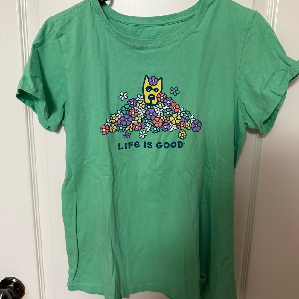 Life Is Good Green Graphic Short Sleeve Tee with Floral Dog
